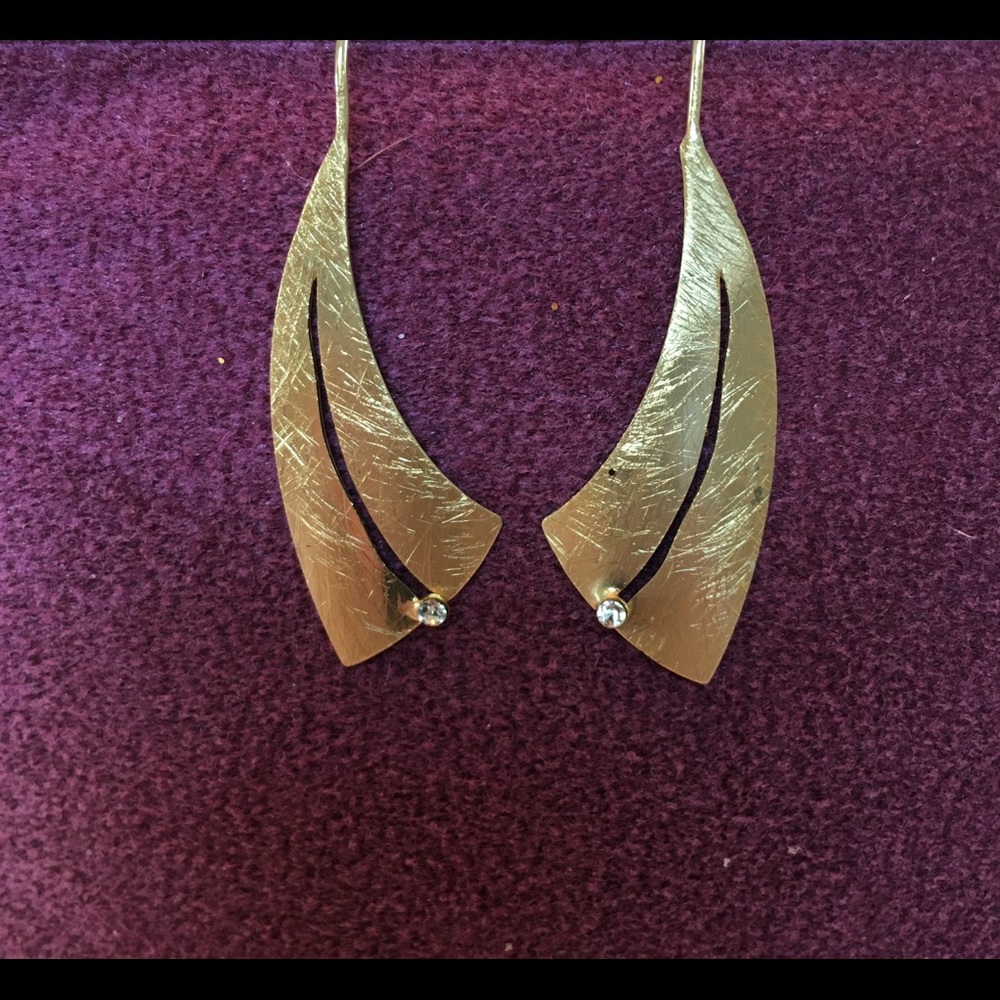 Gold Earrings with rhinestone